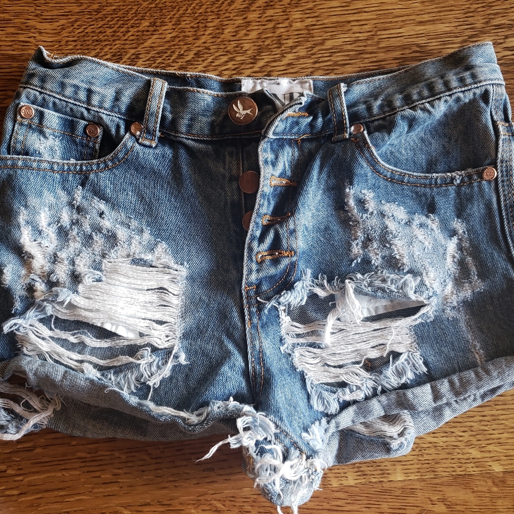 One teaspoon shorts